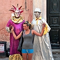 Momenti veneziani 6 - Turista e maschere